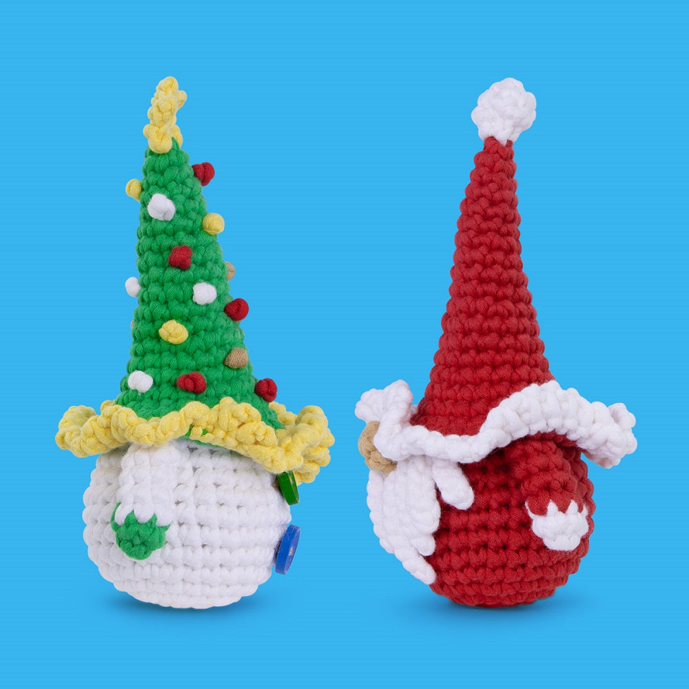 NestledCrafts Christmas Crochet Kit for Beginners, Amigurumi Knitting Kit, with Step-by-Step Video Tutorials - SantySnow